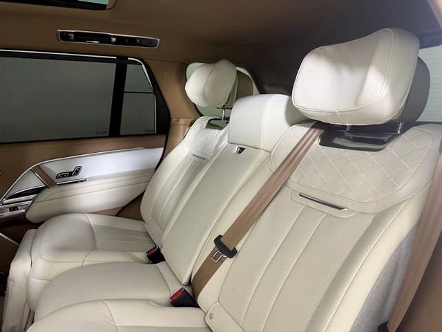 2023 Land Rover Range Rover SV