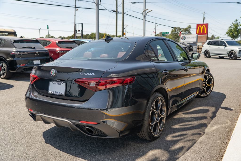 2022 Alfa Romeo Giulia Veloce