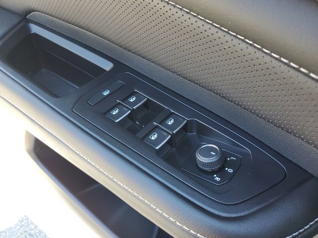 2025 Volkswagen Atlas Cross Sport SEL