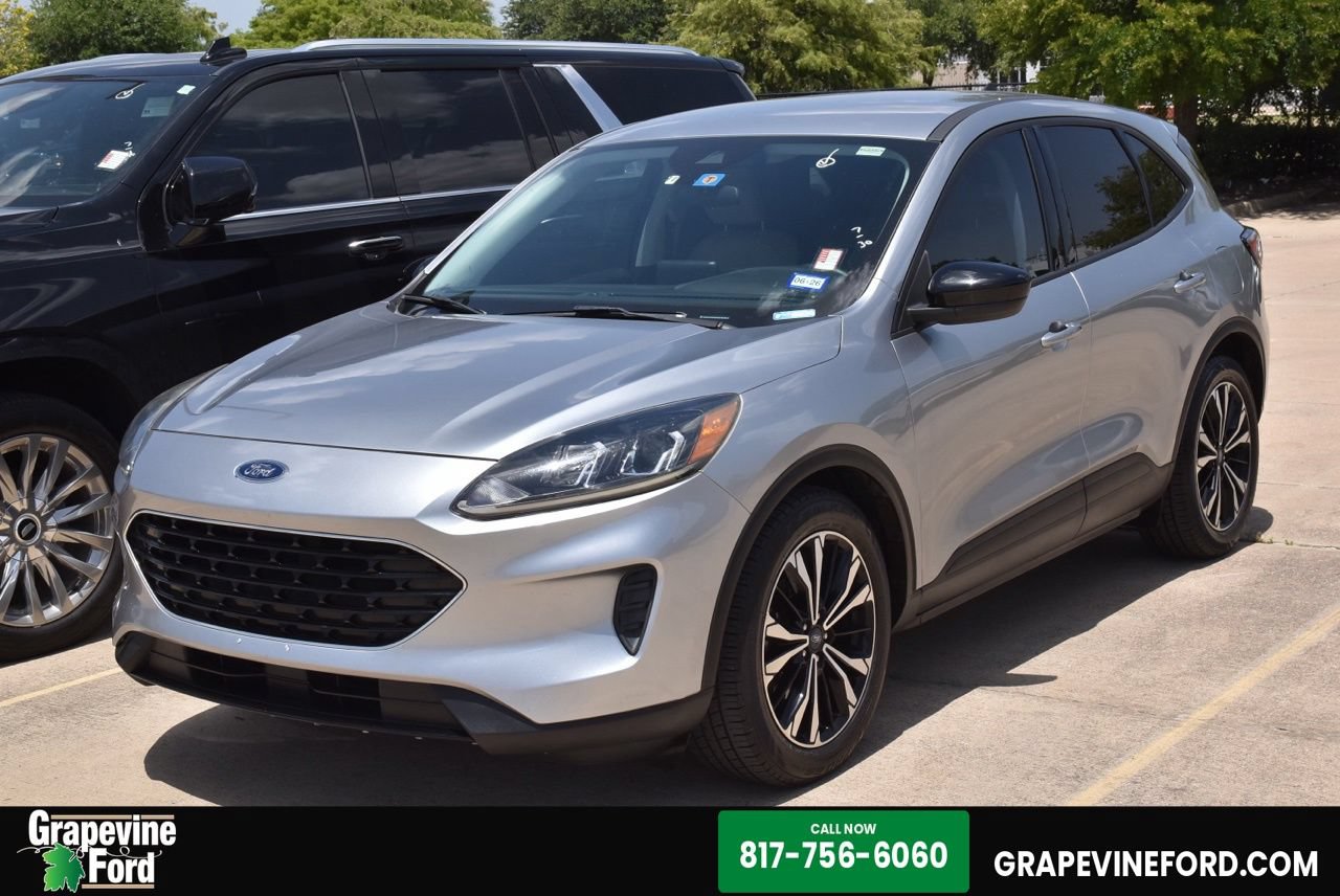 Used 2021 Ford Escape SE w/ SE Sport Appearance Package