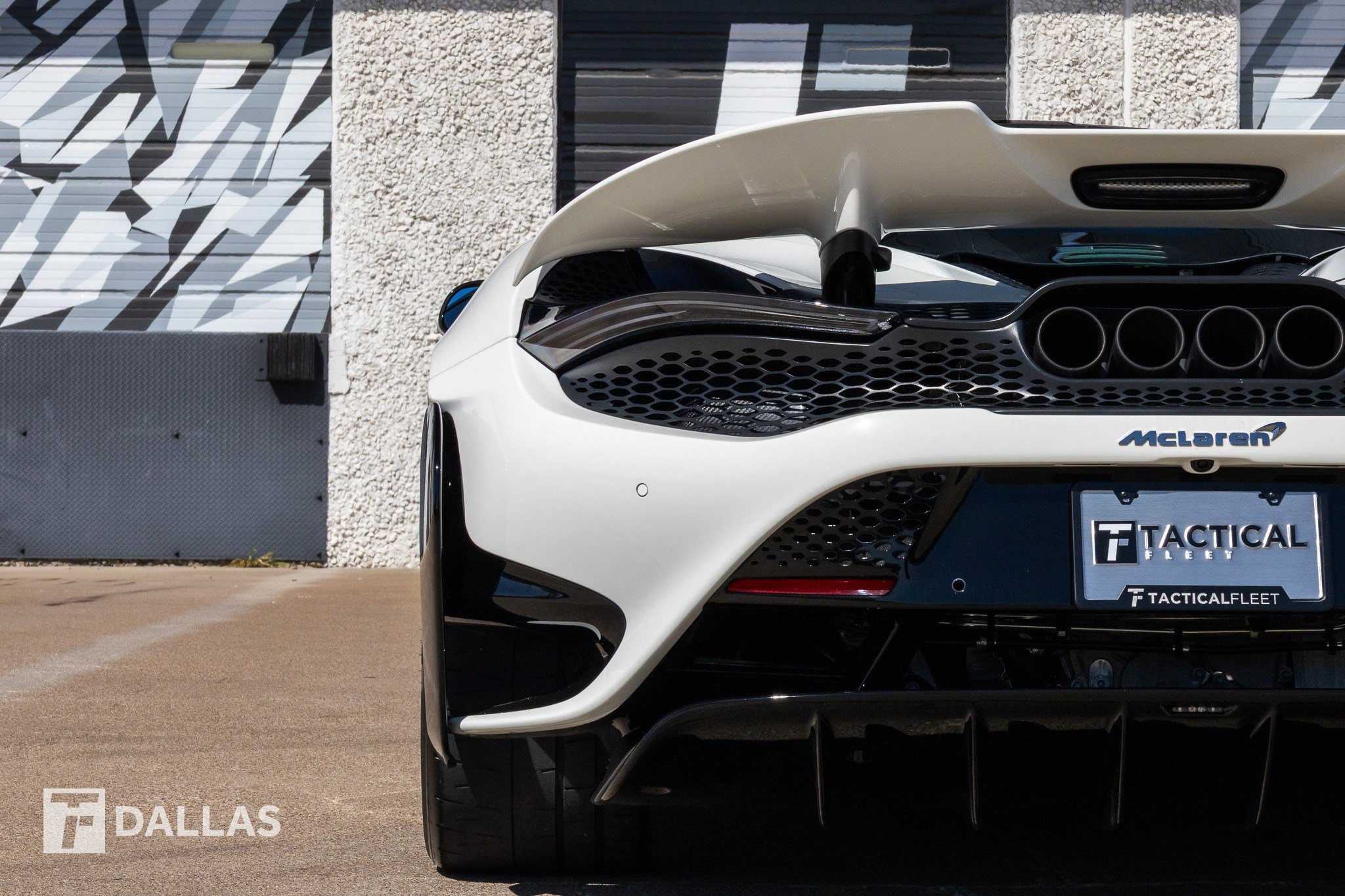 Used 2021 McLaren 765LT photo 16