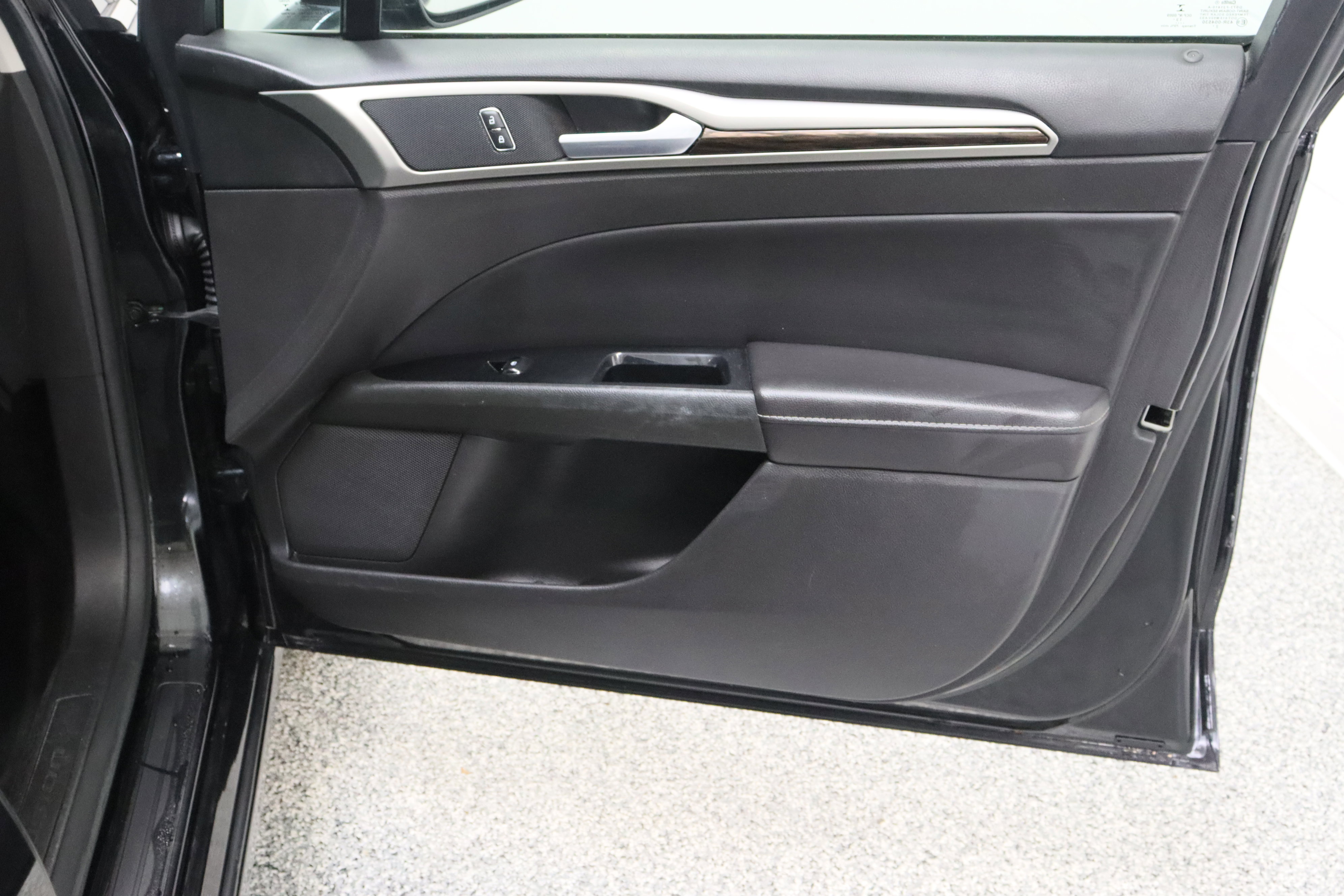 2014 Ford Fusion Energi SE