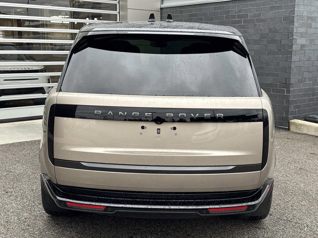2024 Land Rover Range Rover Long Wheelbase SE