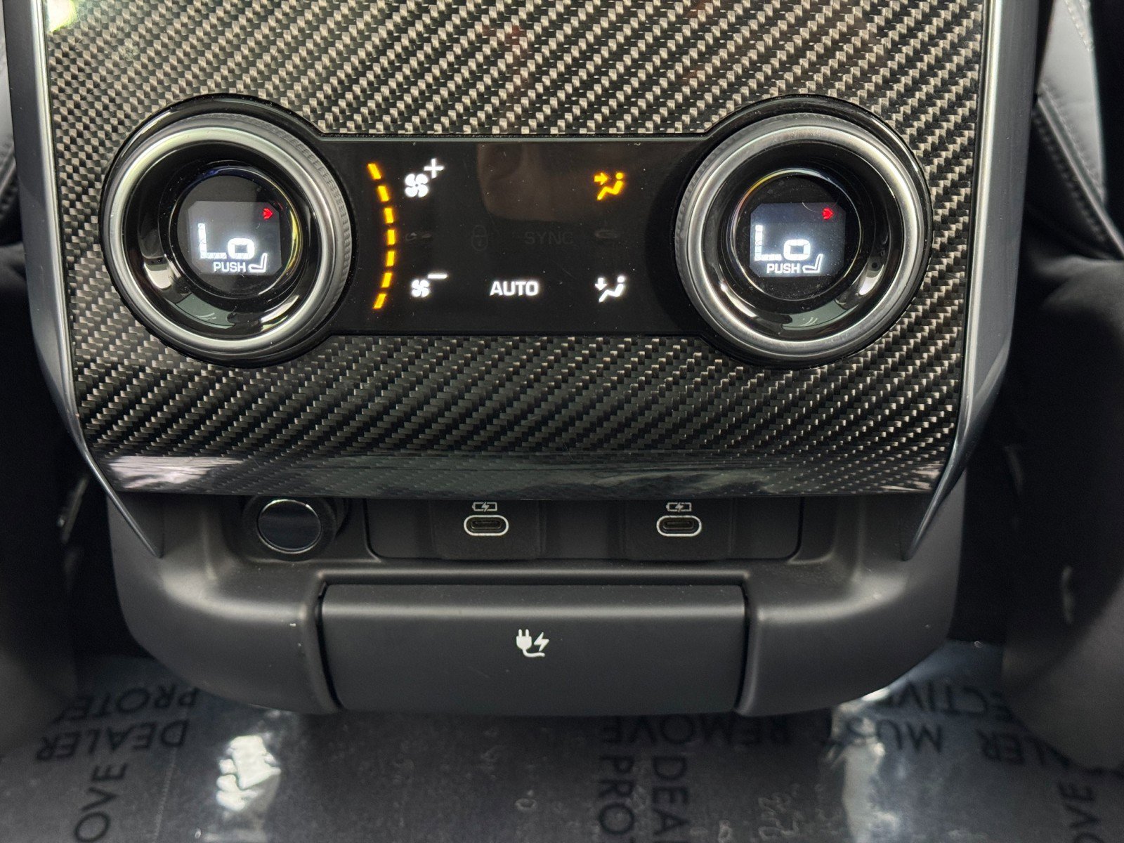 2022 Land Rover Range Rover Sport SVR Carbon Edition