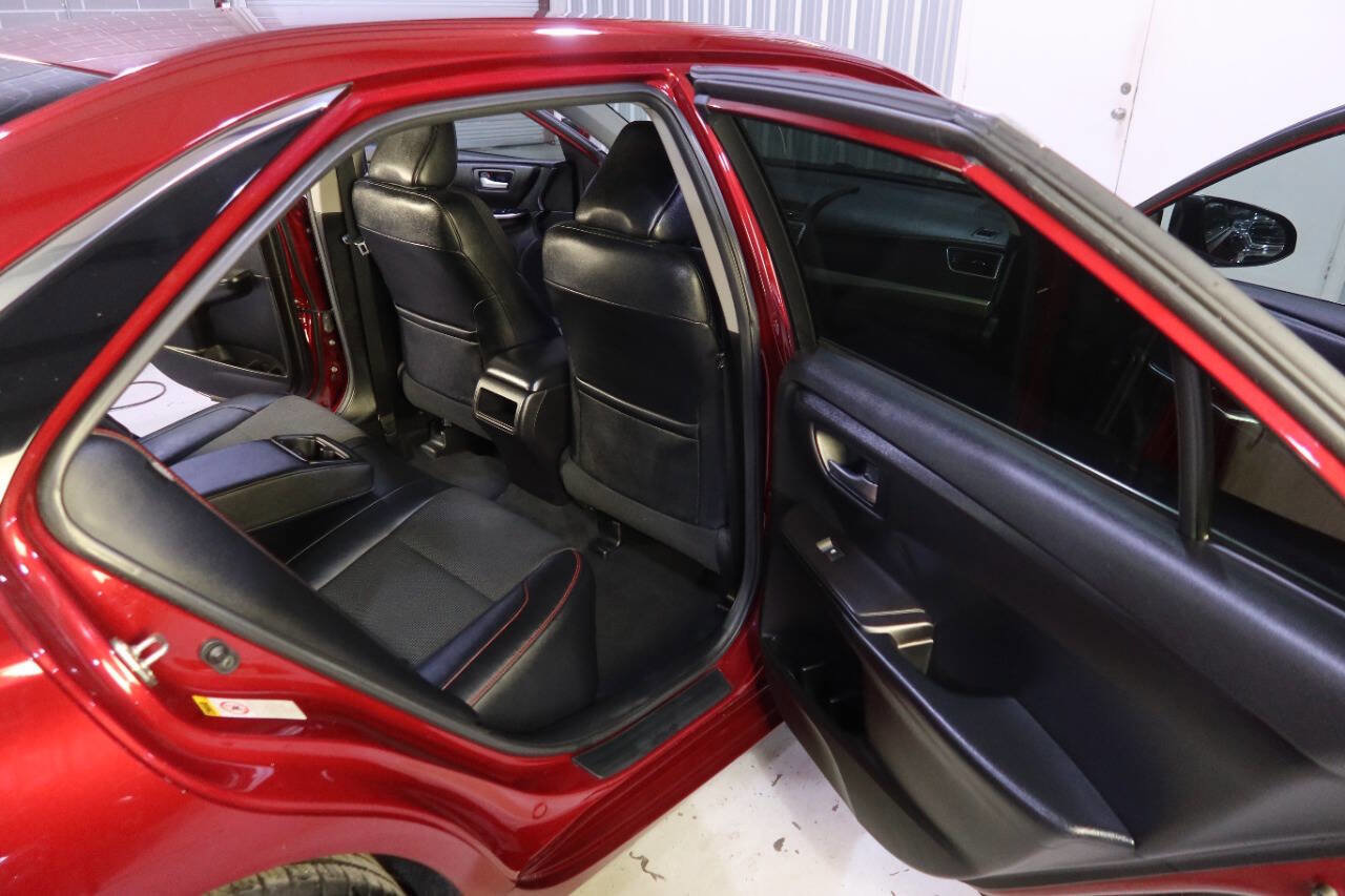 2017 Toyota Camry SE