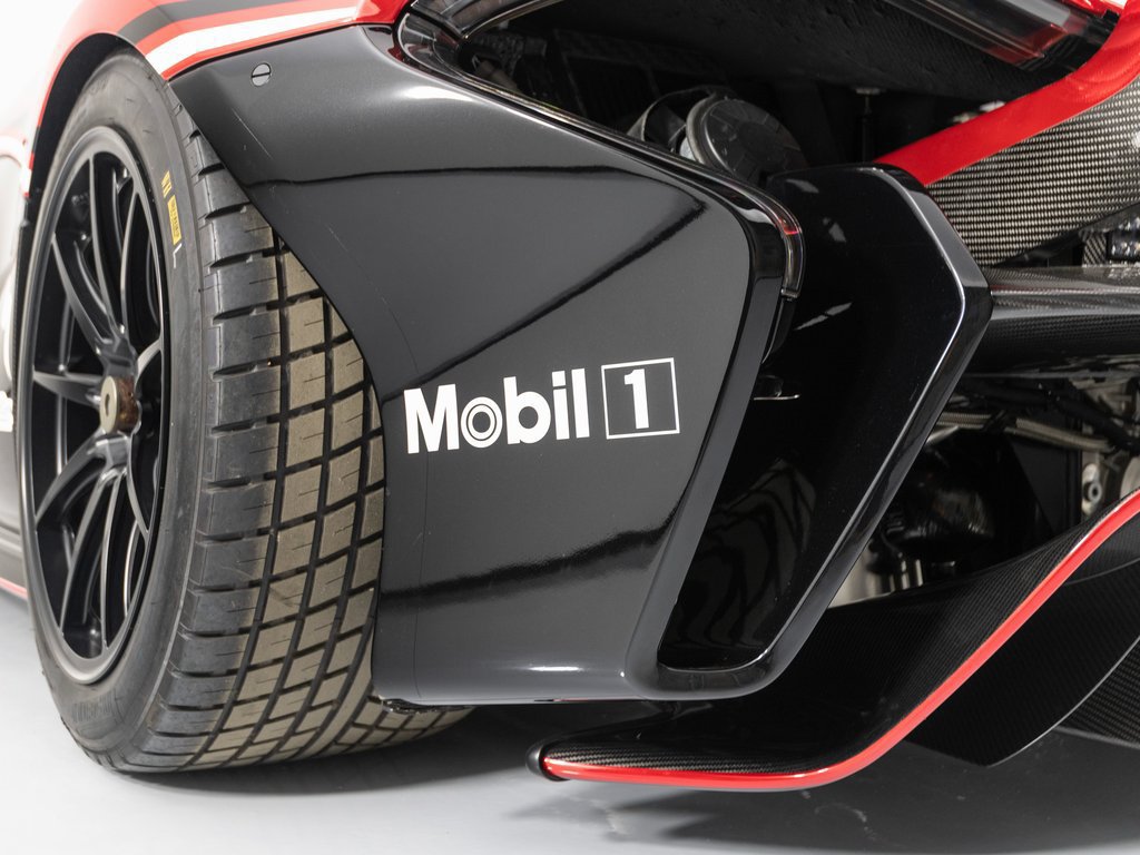 Used 2015 McLaren P1 photo 95