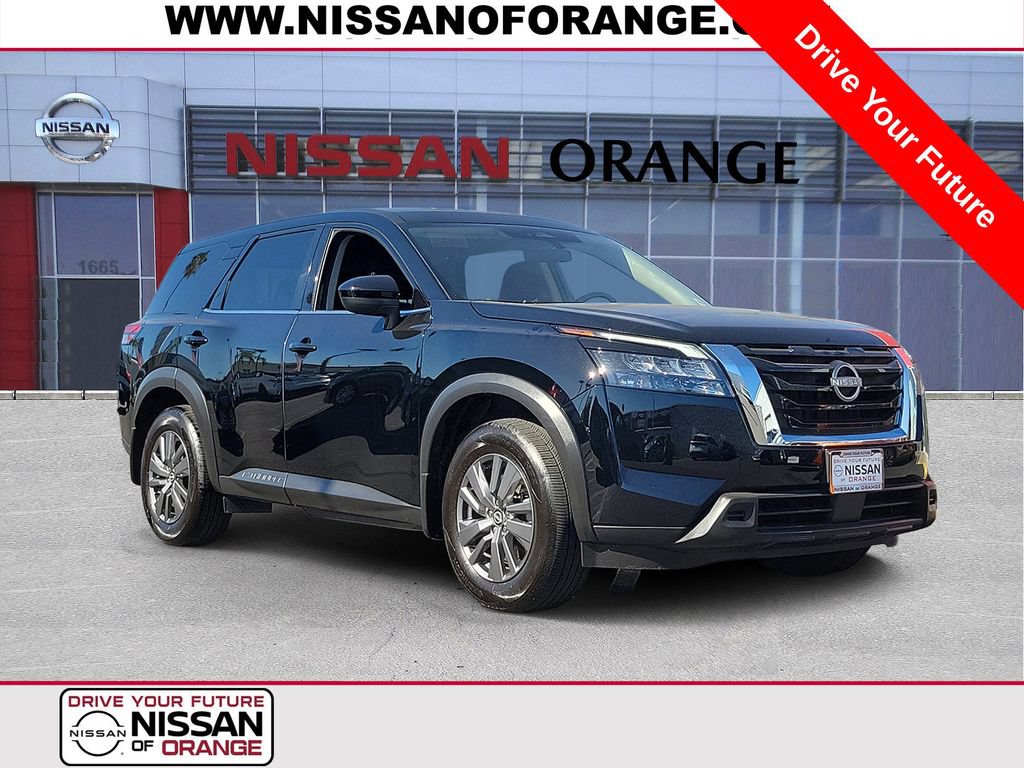 Used 2025 Nissan Pathfinder S