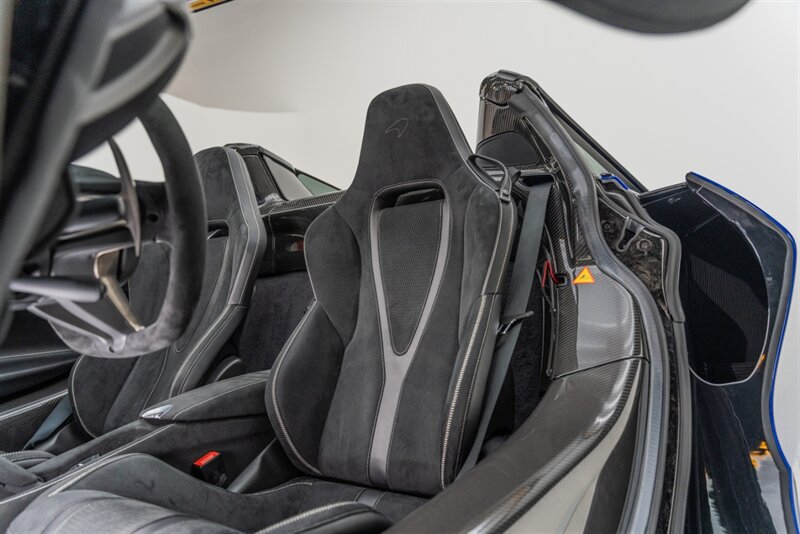 Used 2024 McLaren 750S Spider photo 40