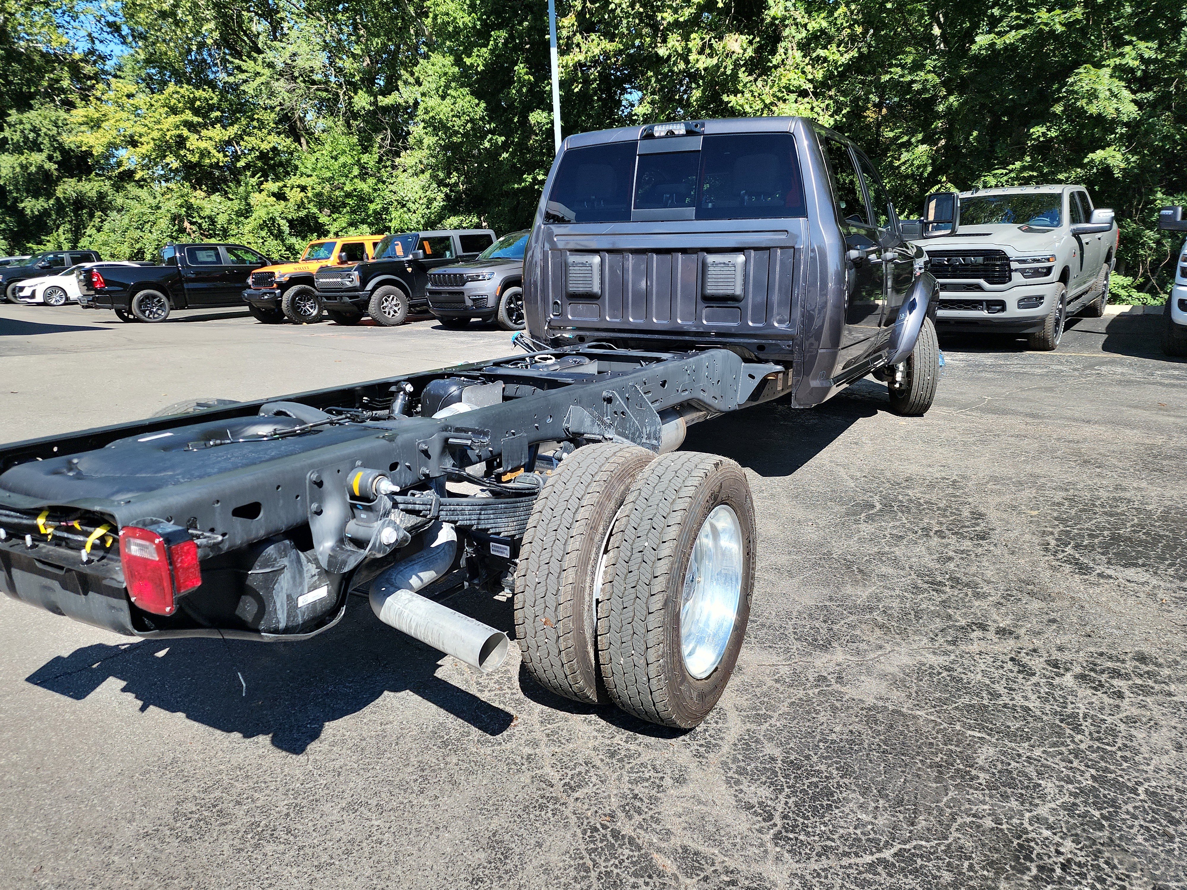 2026 RAM 5500 4x4 Crew Cab