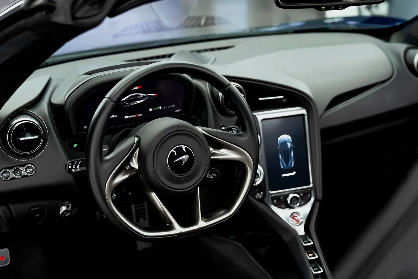Used 2020 McLaren 720S Spider photo 18