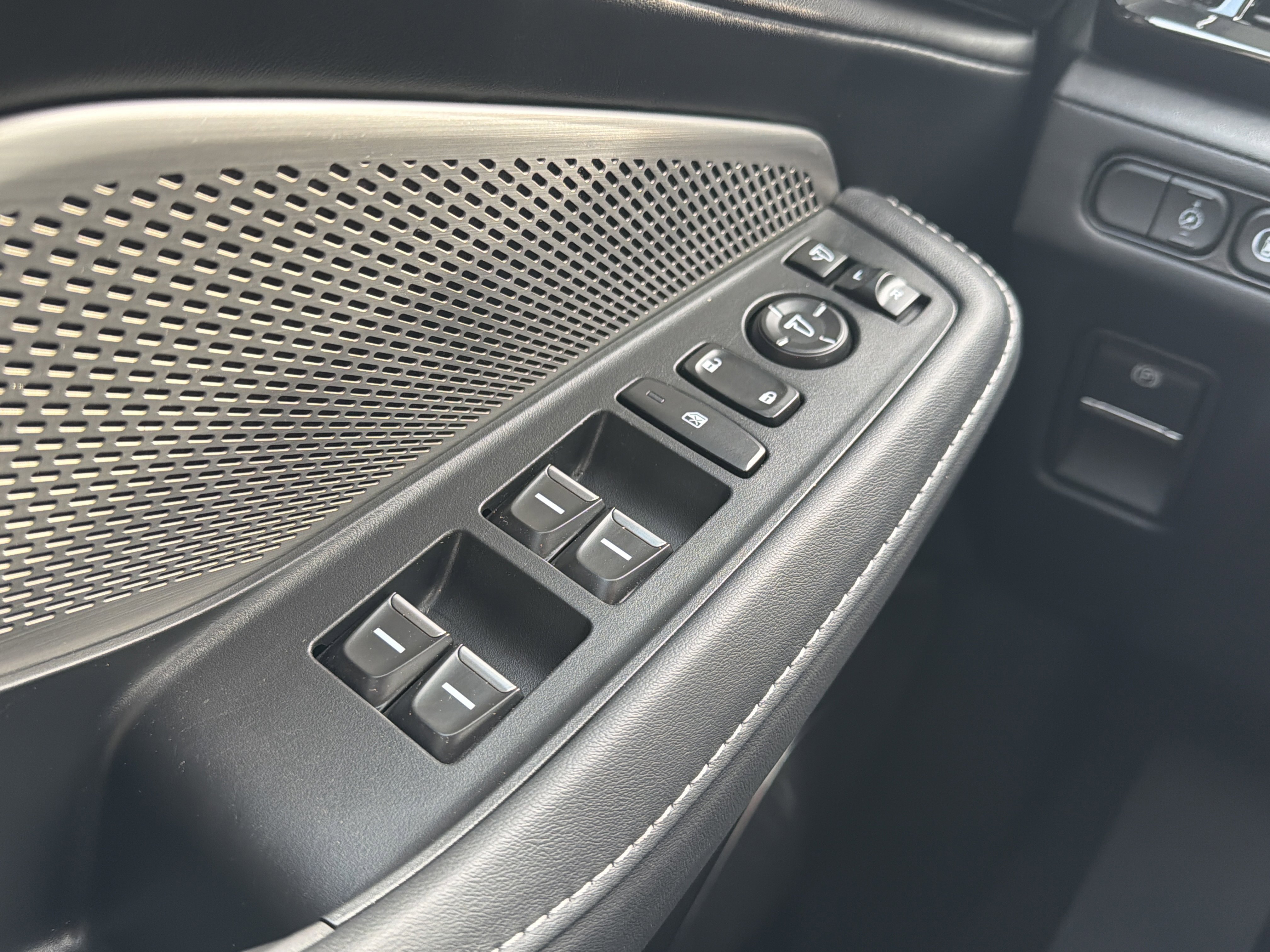 2023 Acura MDX FWD w/ Technology Package