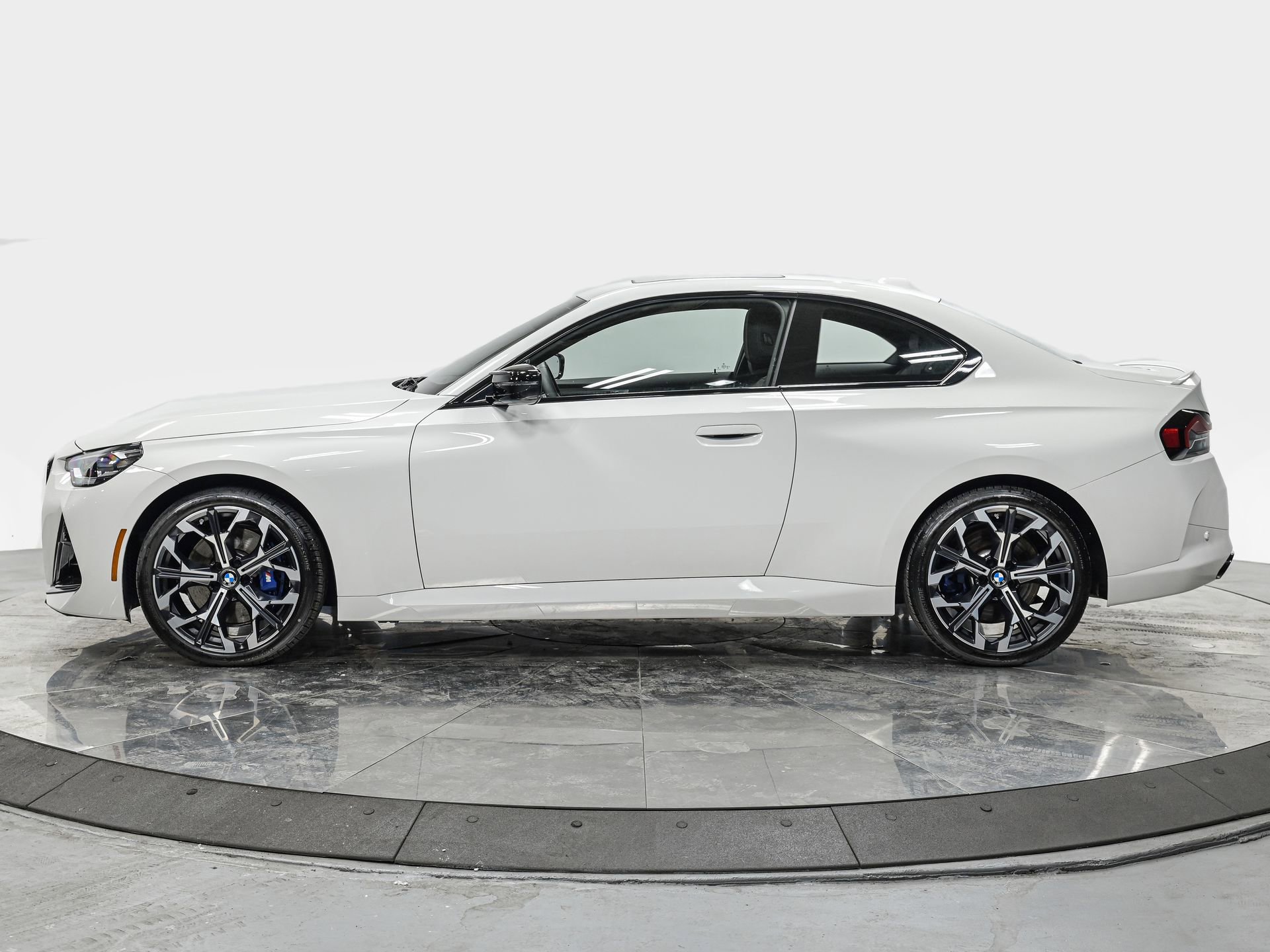 2025 BMW M240i xDrive Coupe