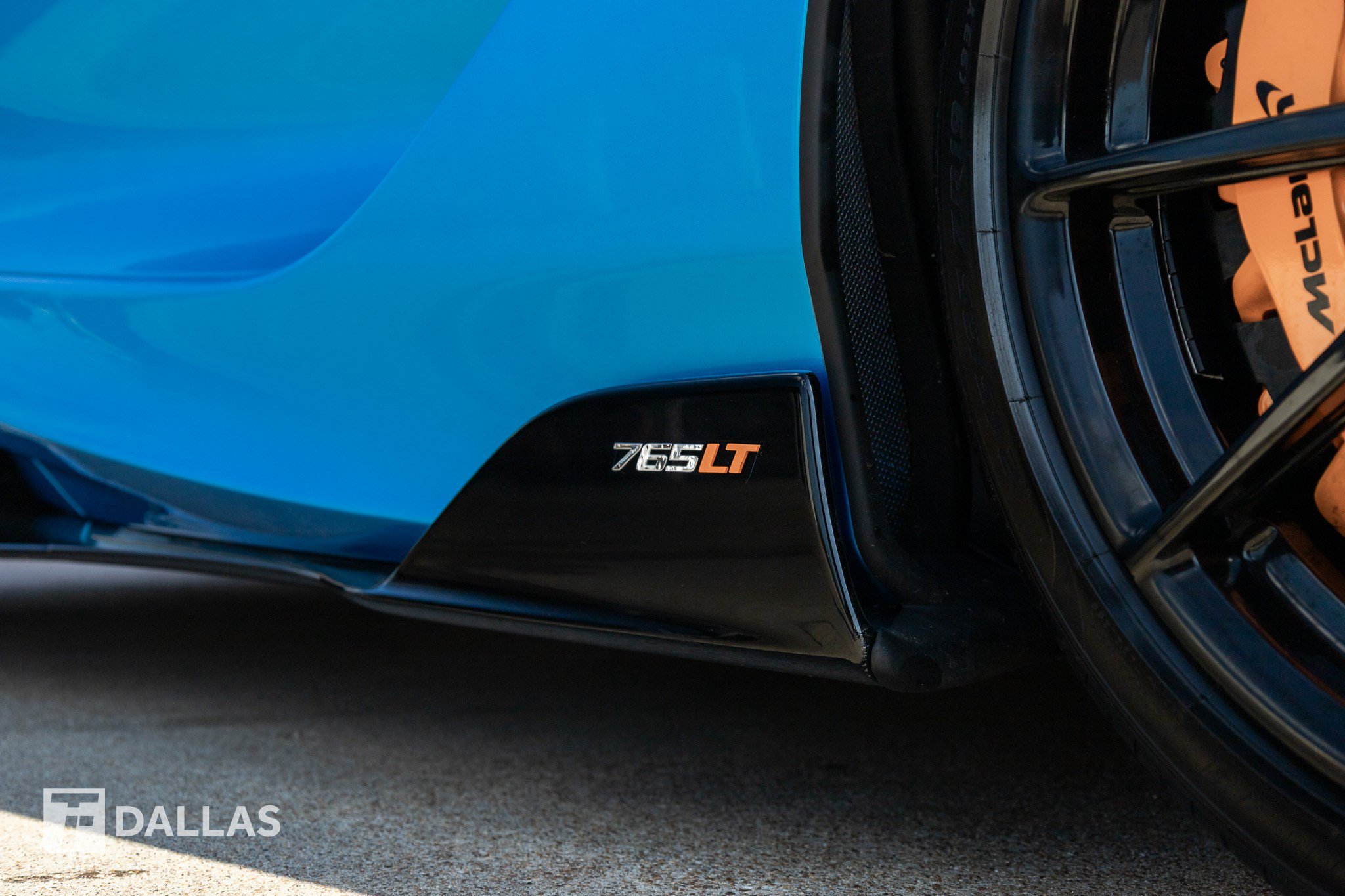 Used 2022 McLaren 765LT photo 21