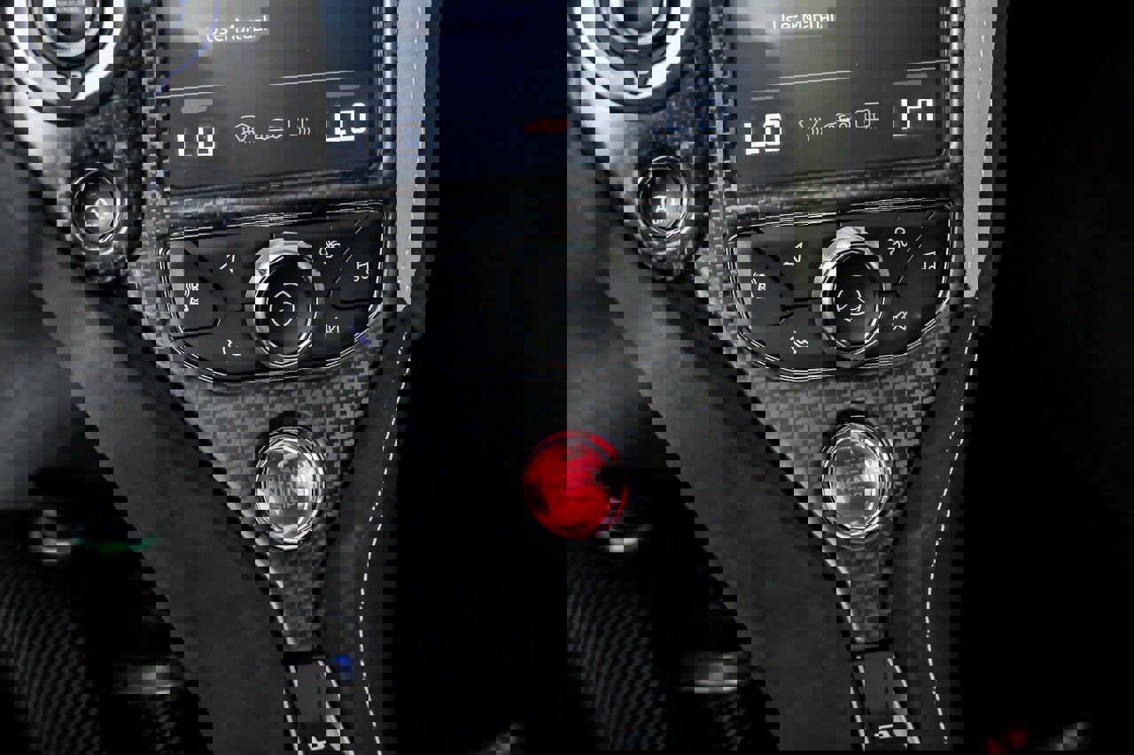 Used 2021 McLaren 765LT photo 40