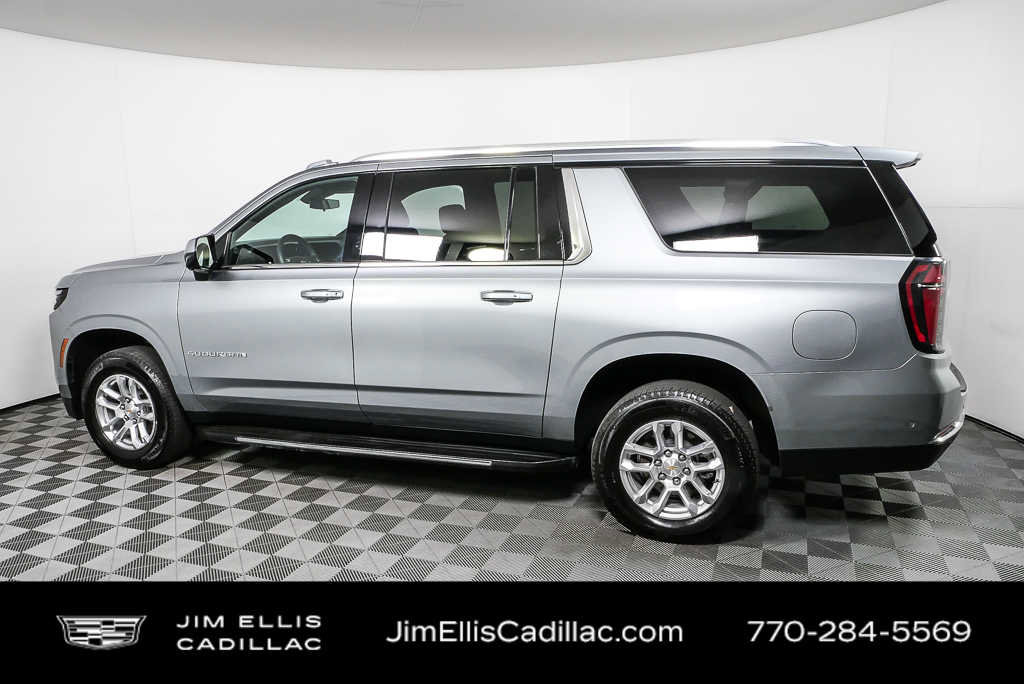 2025 Chevrolet Suburban LT