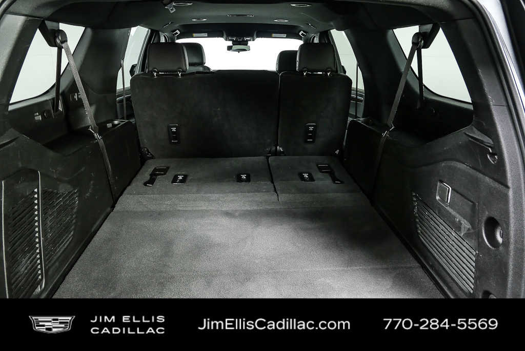 2025 Chevrolet Suburban LT