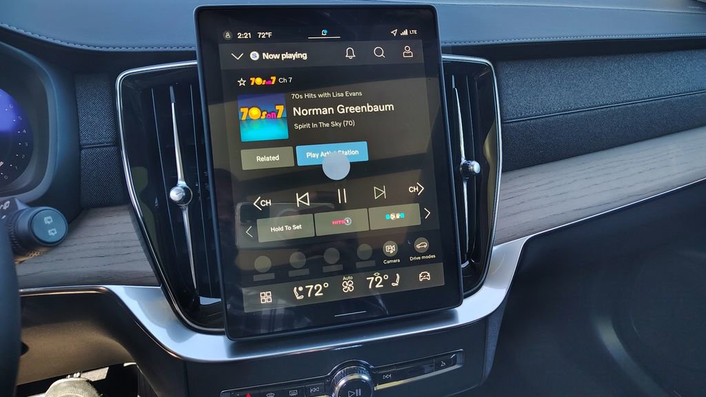 2026 Volvo Xc90 B6 Plus