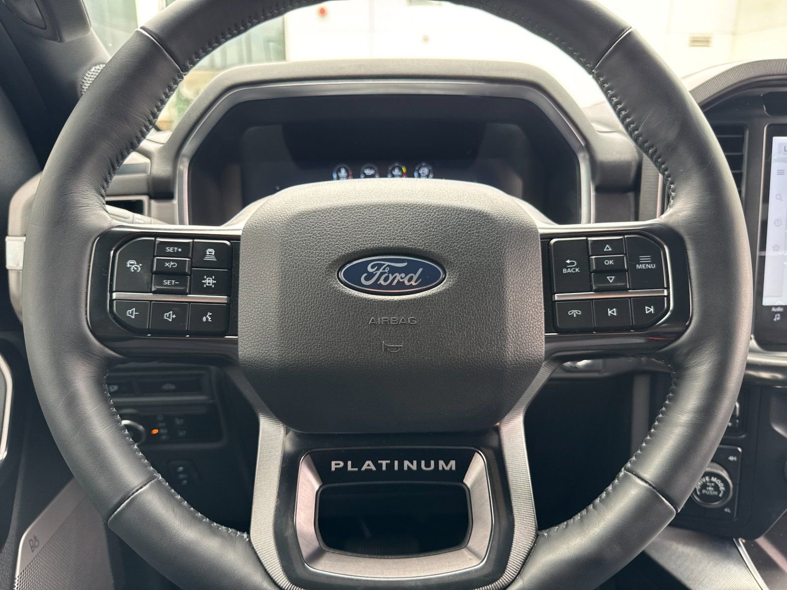 2024 Ford F150 Platinum