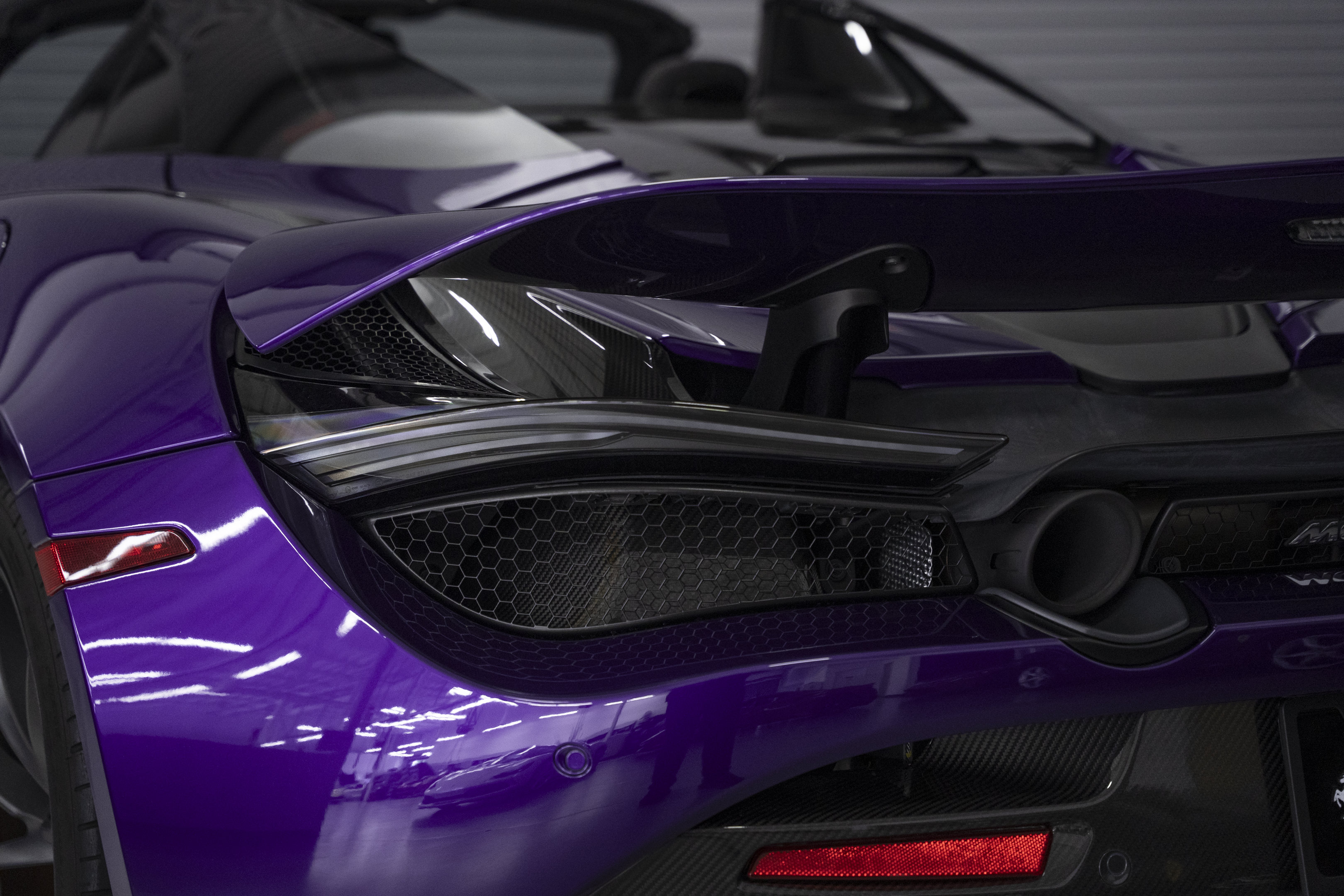 Used 2022 McLaren 720S Spider photo 25