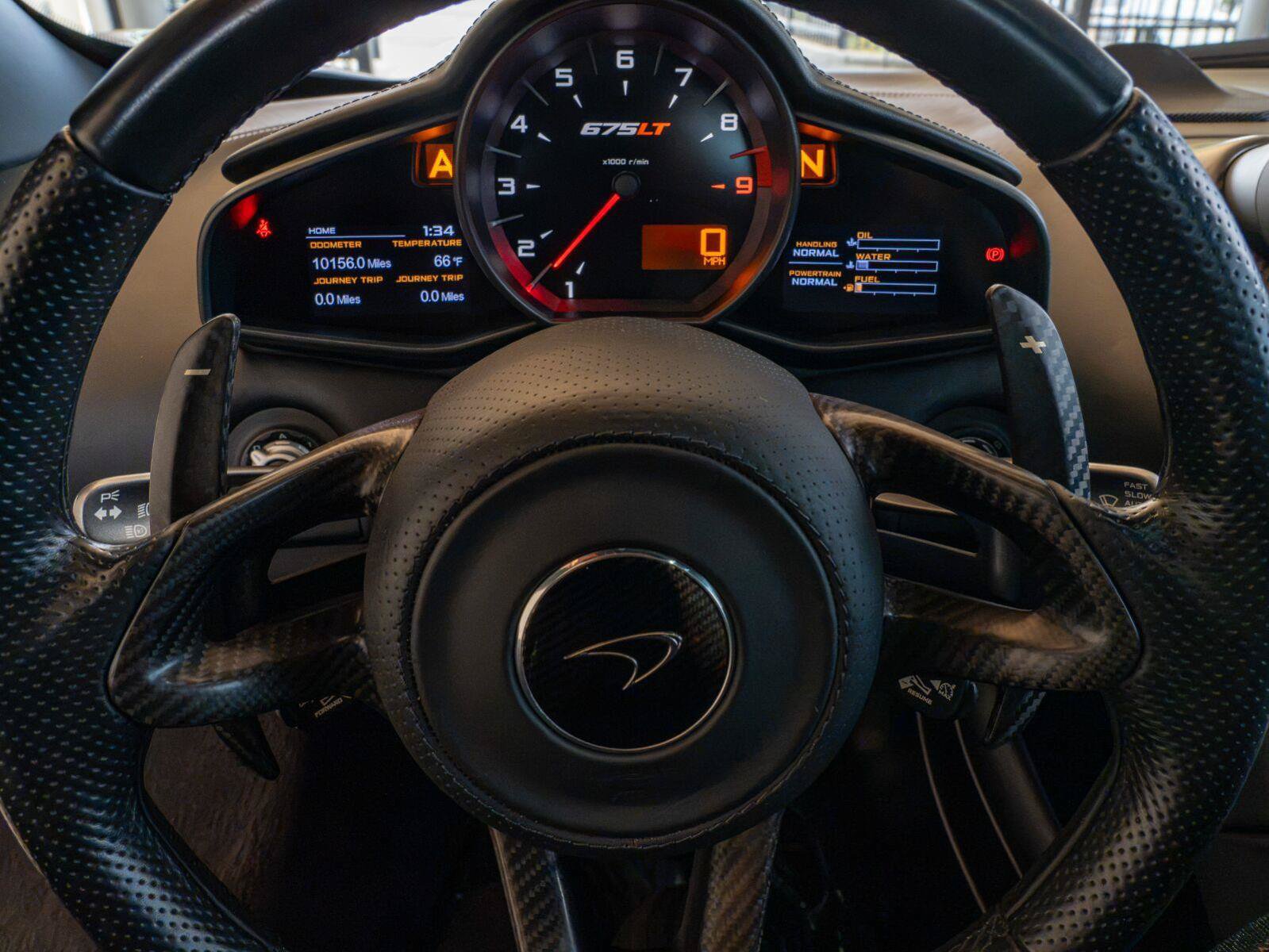 Used 2016 McLaren 675LT Spider photo 15