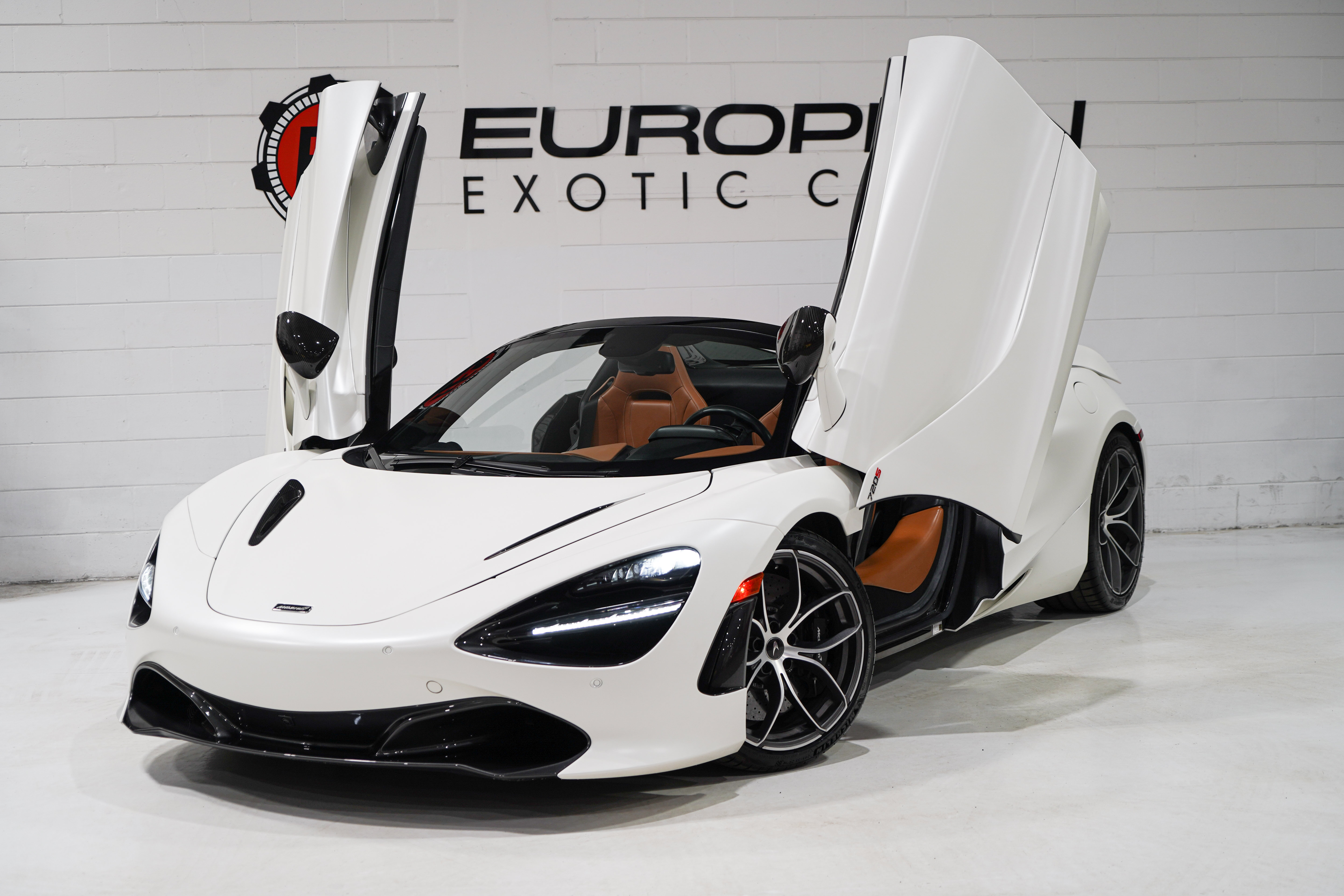 Used 2020 McLaren 720S Spider photo 35