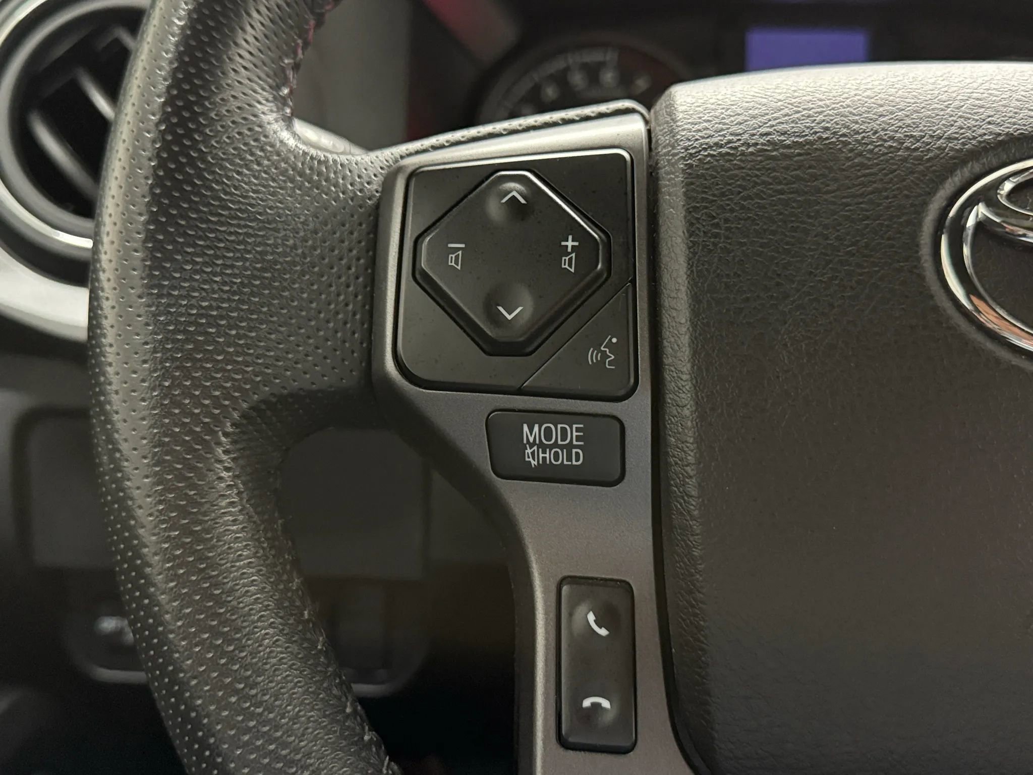 2022 Toyota Tacoma TRD Off-Road