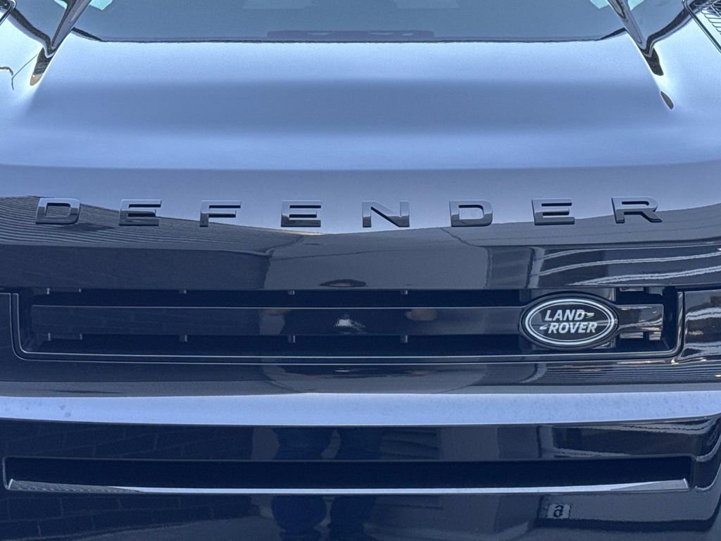 2026 Land Rover Defender 110 X-Dynamic SE