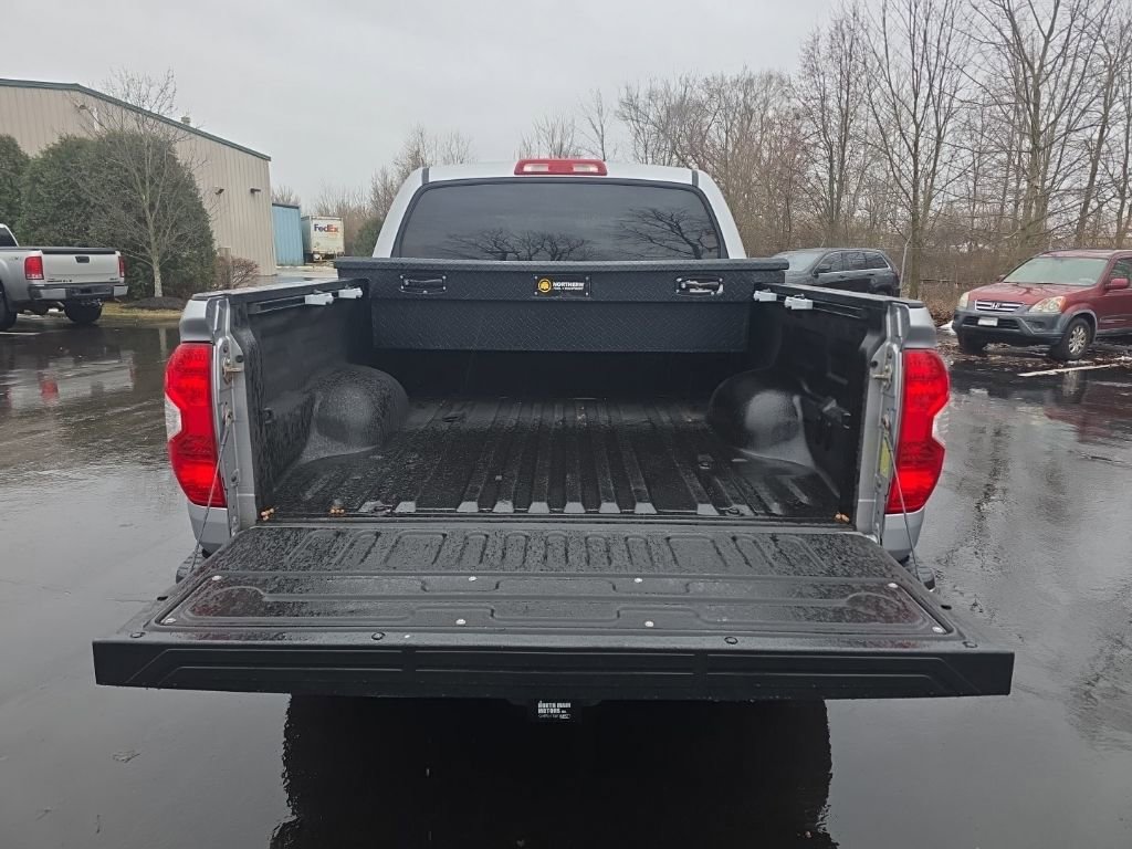 2015 Toyota Tundra SR5
