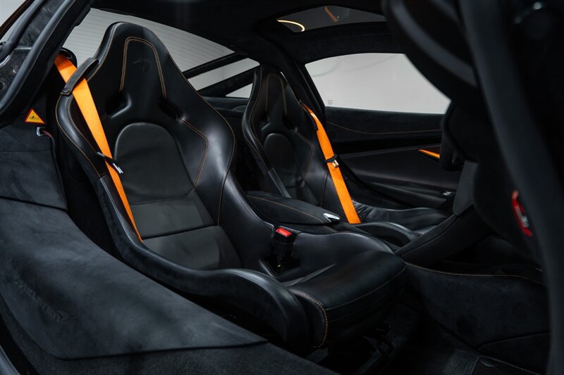 Used 2019 McLaren 720S Performance photo 28