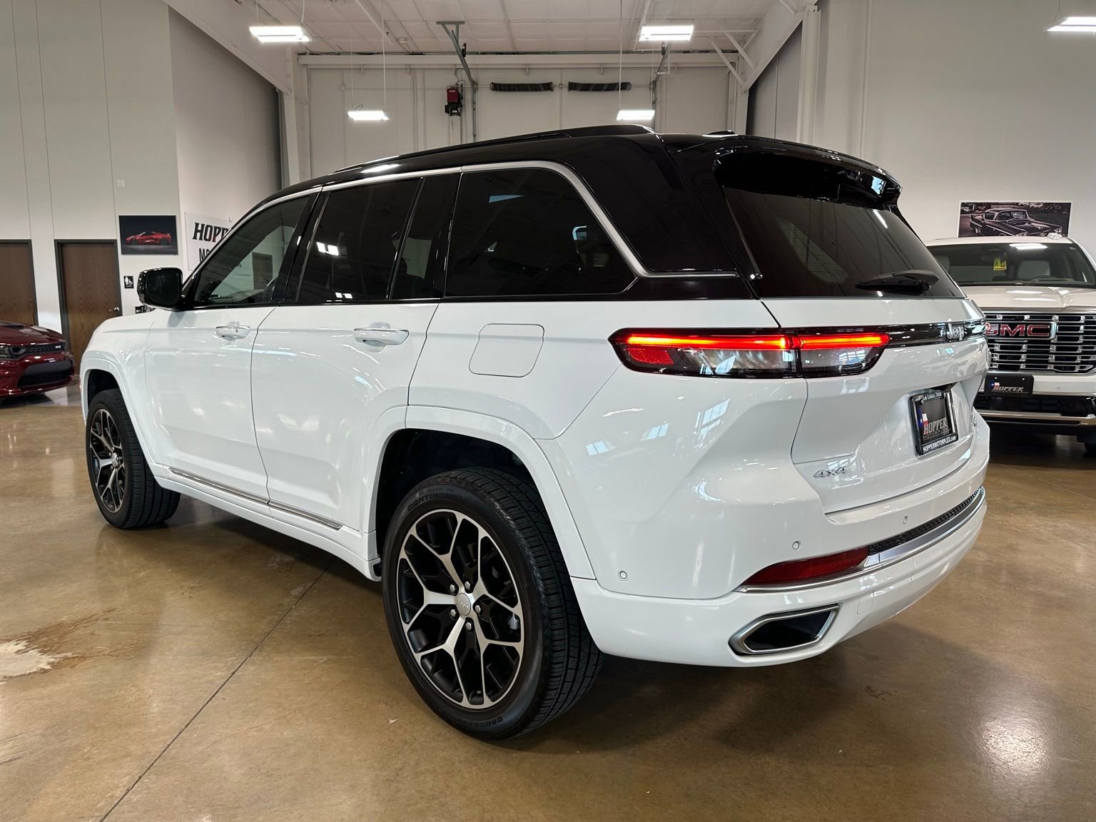 2024 Jeep Grand Cherokee Summit