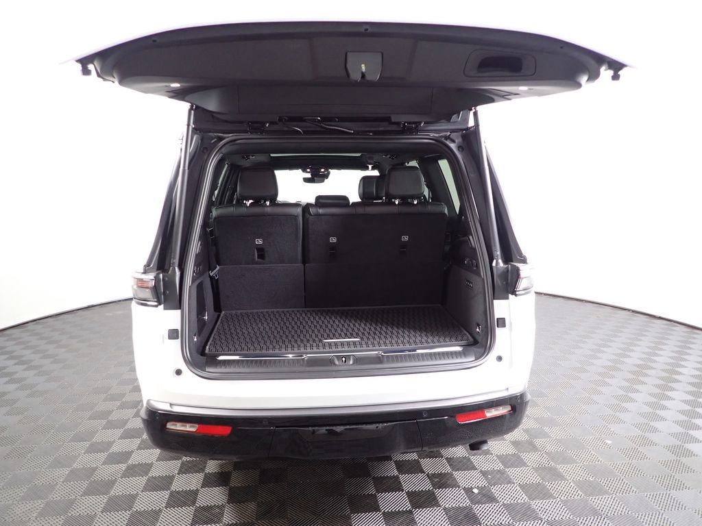 2026 Jeep Grand Wagoneer Summit