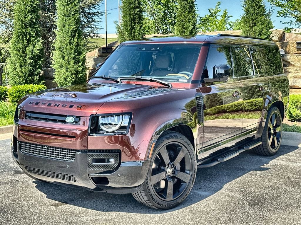 Used 2025 Land Rover Defender 130 X-Dynamic SE