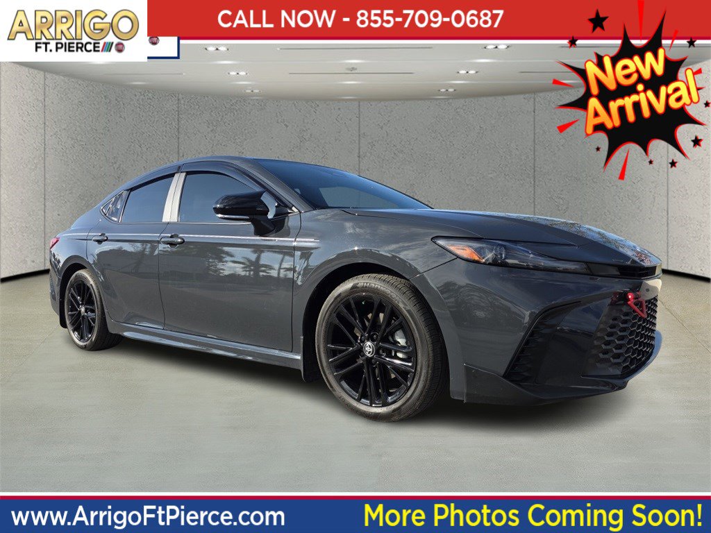 2025 Toyota Camry SE