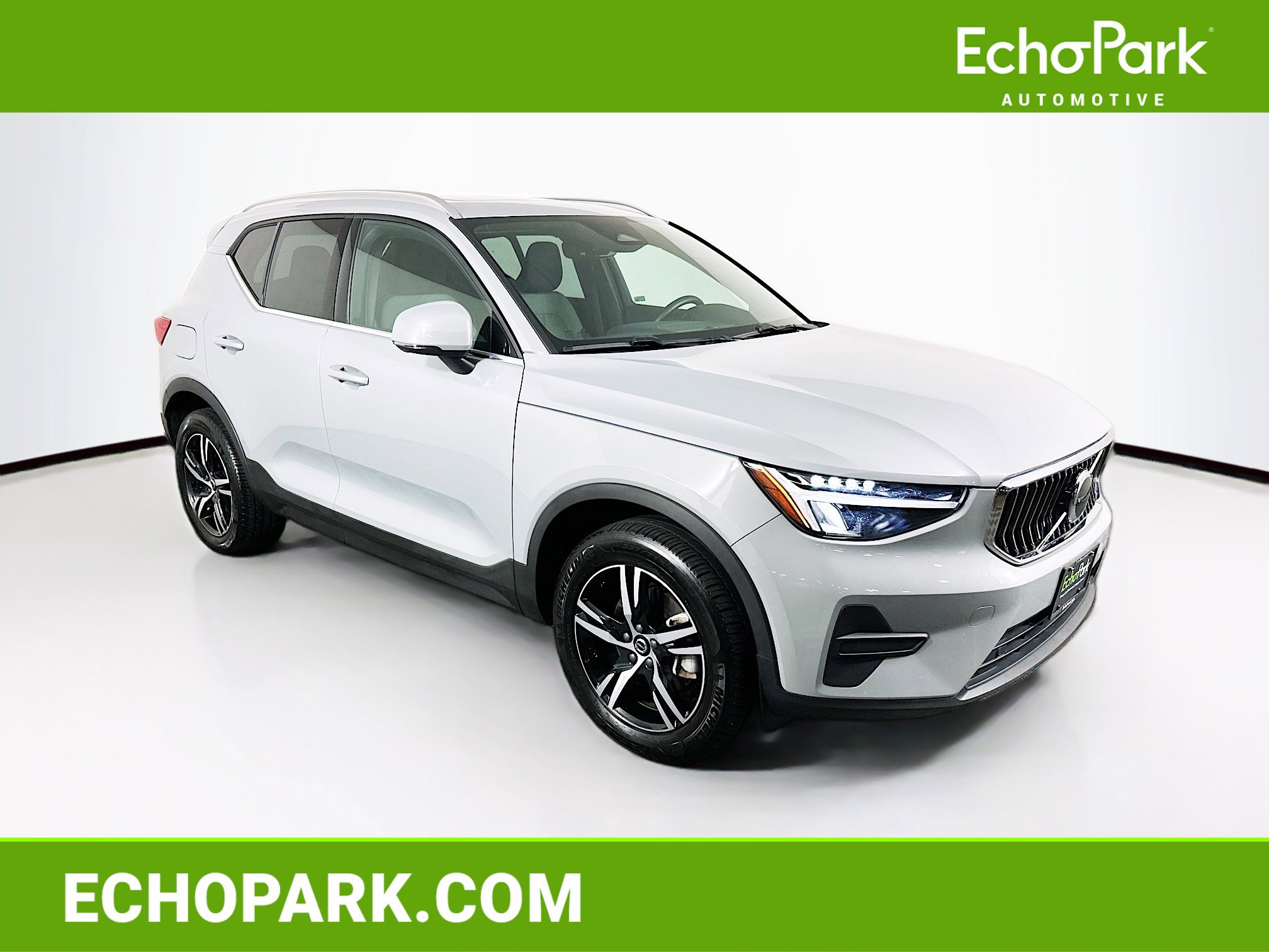 2025 Volvo Xc40 B5 Core
