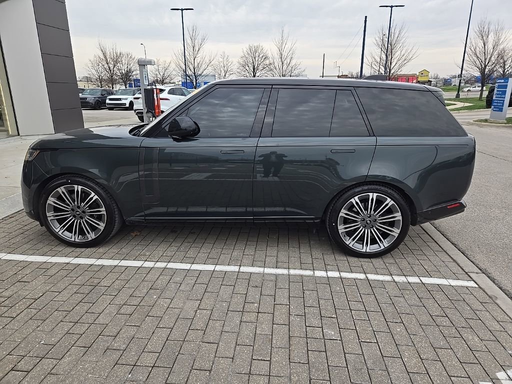 2023 Land Rover Range Rover SE