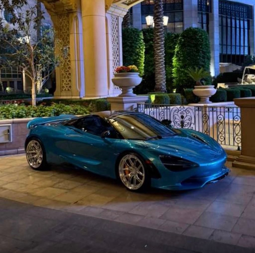 Used 2024 McLaren 750S Spider 2