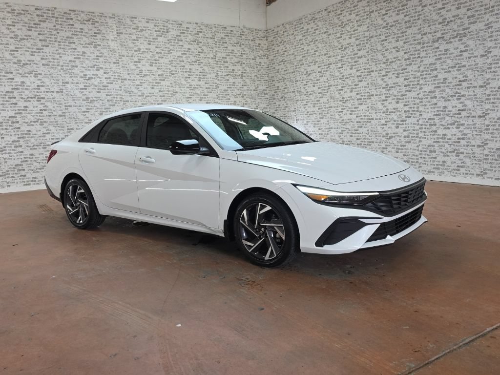 Certified 2025 Hyundai Elantra Sport