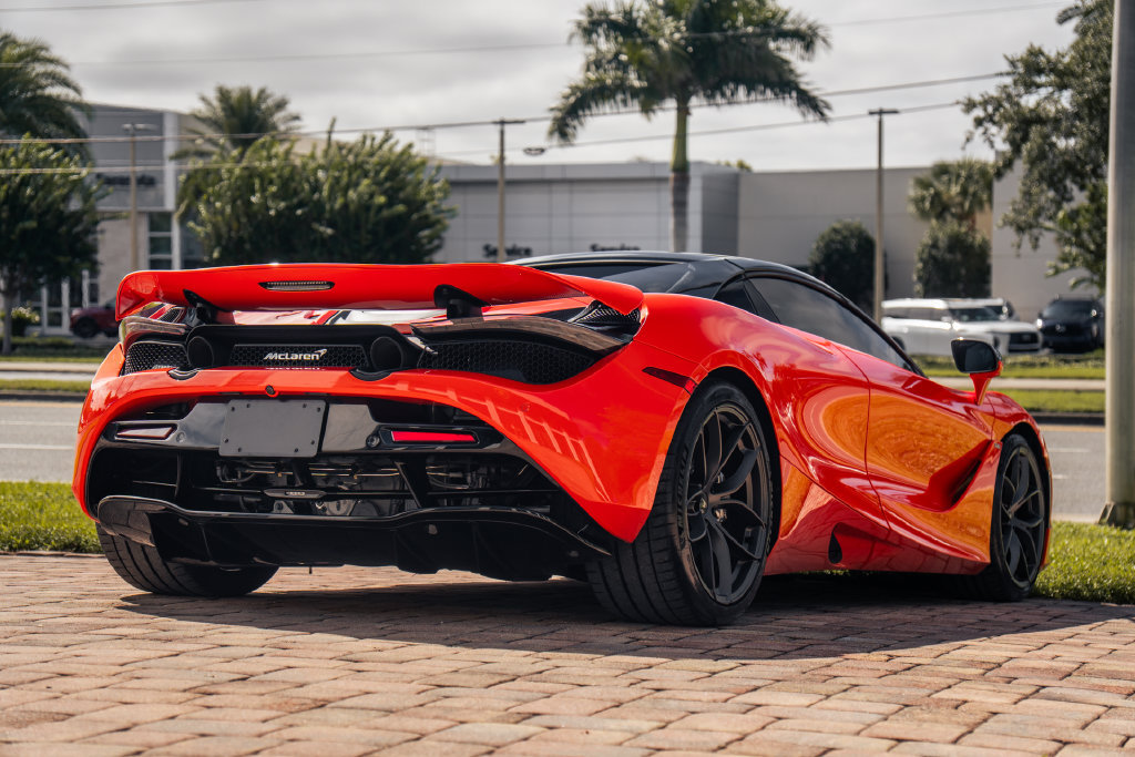 Used 2021 McLaren 720S Performance photo 6