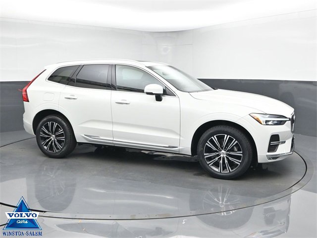 2022 Volvo XC60 B5 Inscription
