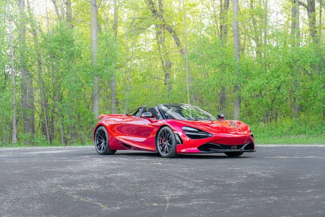 Used 2021 McLaren 720S Performance photo 32