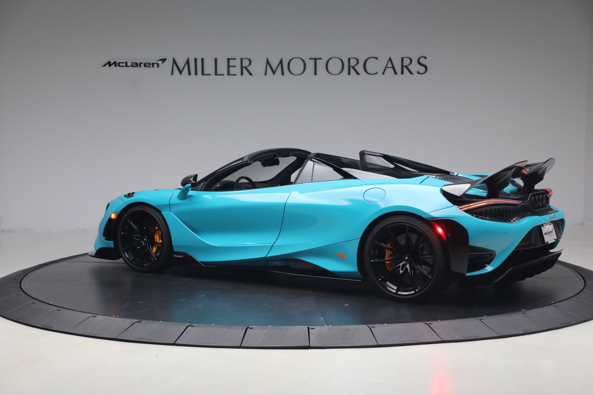 Used 2022 McLaren 765LT 4