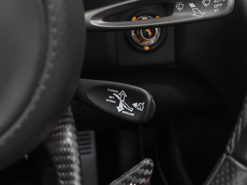 Used 2016 McLaren 675LT Spider photo 58