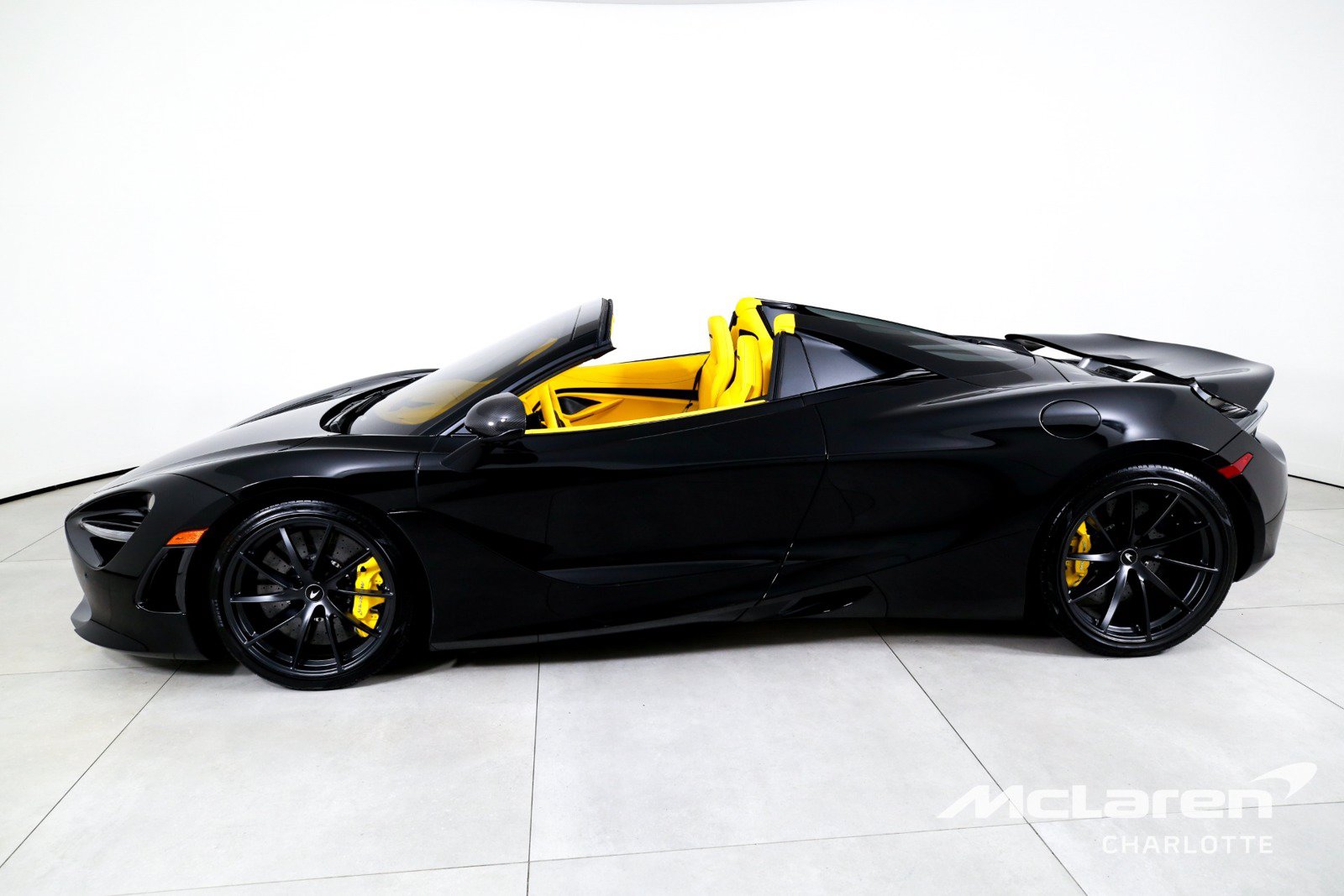 Used 2022 McLaren 720S Spider photo 7