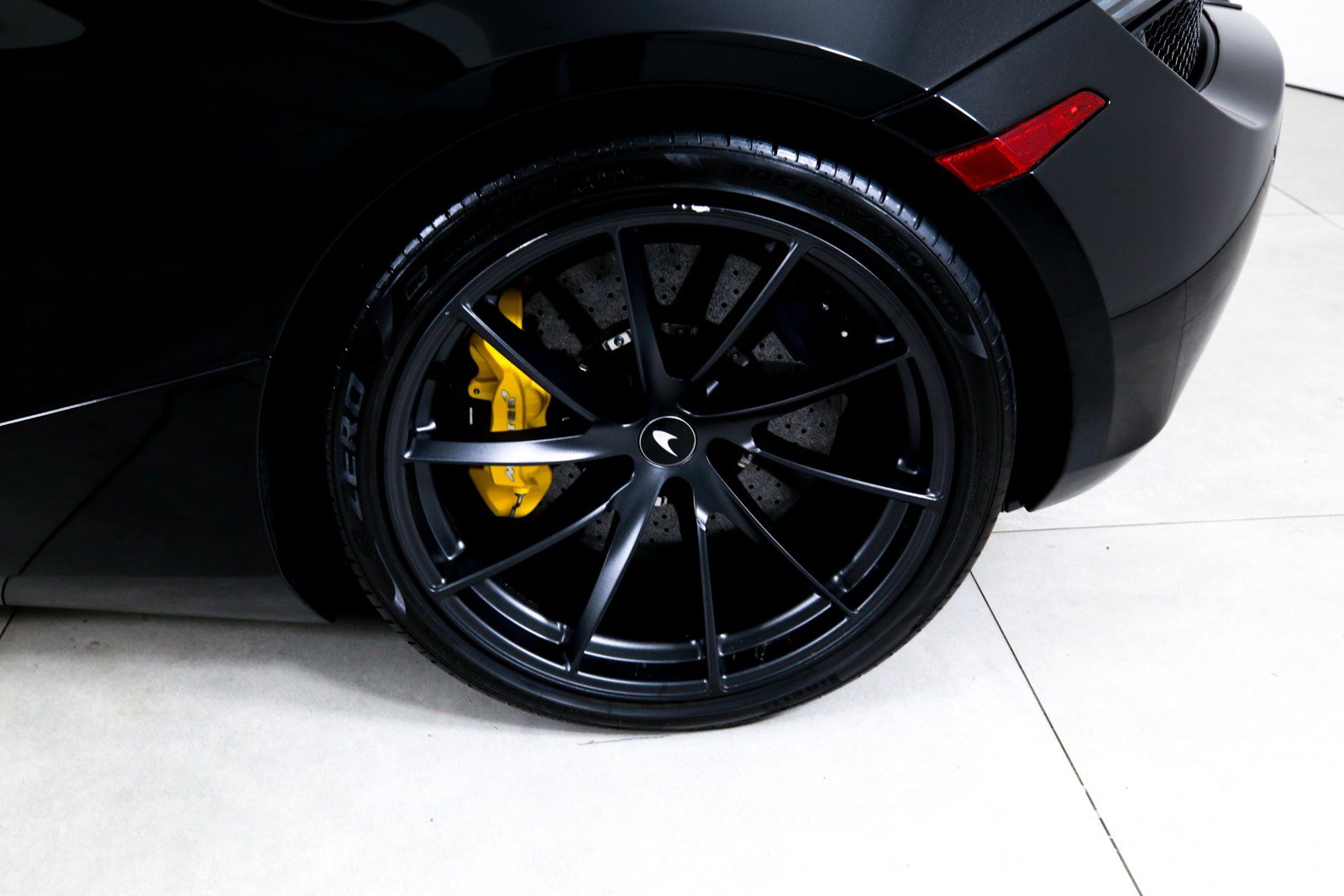 Used 2022 McLaren 720S Spider photo 27