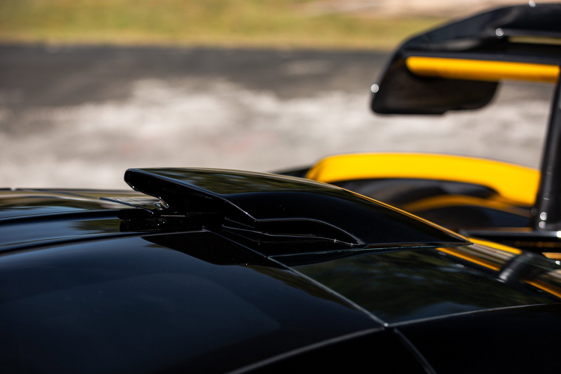 Used 2019 McLaren Senna photo 22