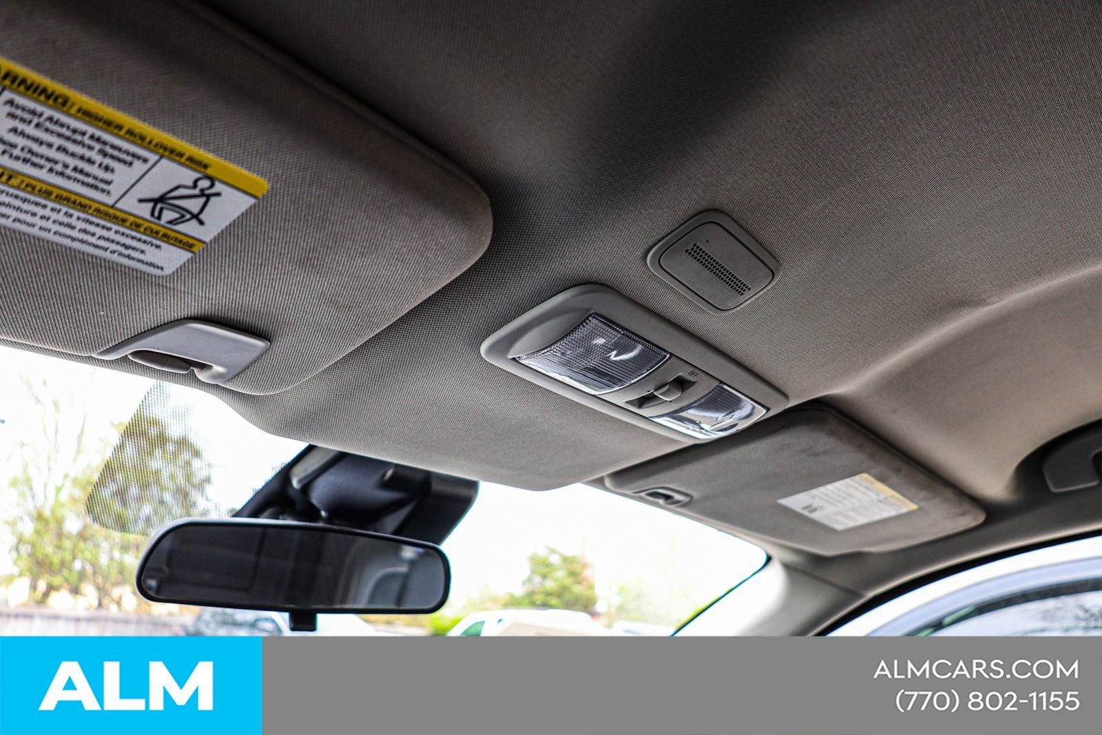 2023 Nissan Titan SV