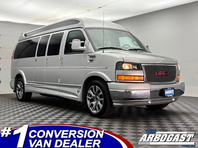 Used 2022 GMC Savana 2500 Extended w/ Enhanced Convenience Package