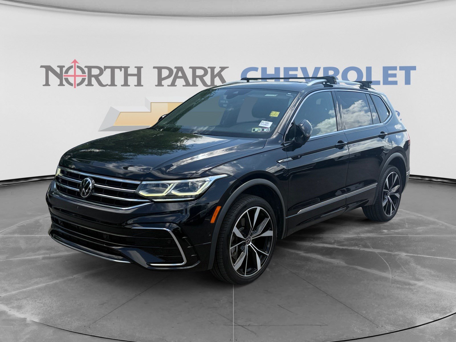 Used 2022 Volkswagen Tiguan SEL R-Line