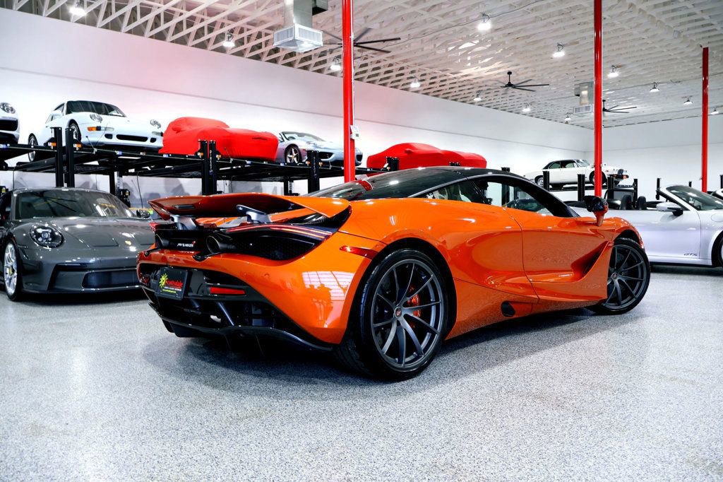 Used 2018 McLaren 720S Performance photo 16