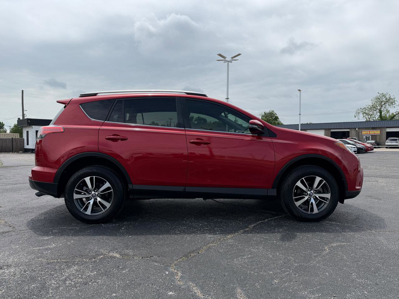2017 Toyota RAV4 XLE